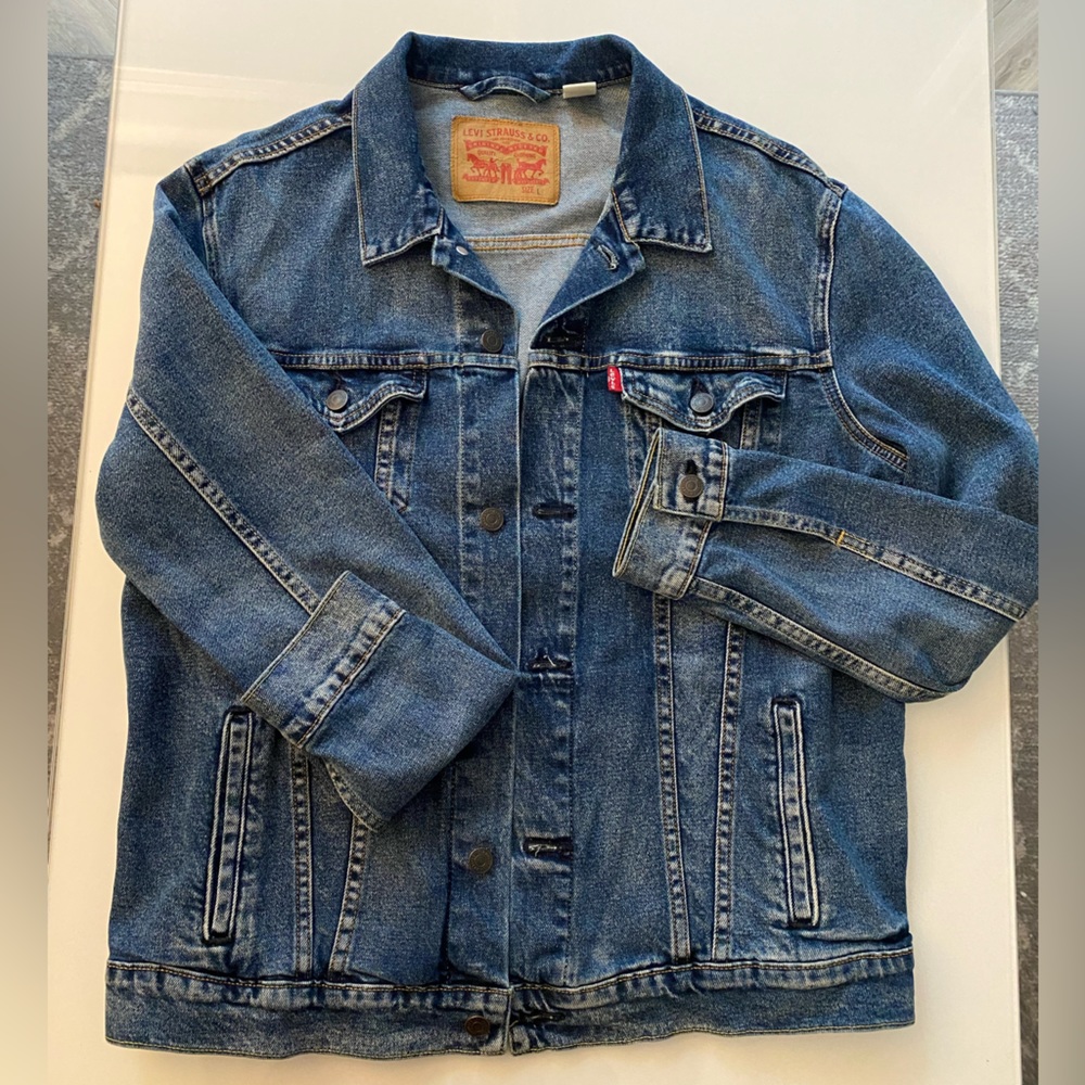 Men’s Large Levi’s Denim Jacket